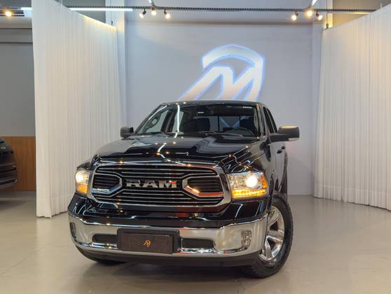 RAM CLASSIC 5.7 V8 GASOLINA LARAMIE CD 4X4 AUTOMÁTICO